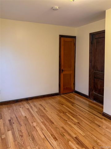 6037 Cooper Street, Taylor, MI 48180