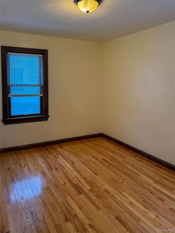 6037 Cooper Street, Taylor, MI 48180