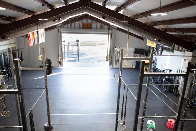 823 Seydler, East Bernard, TX 77435