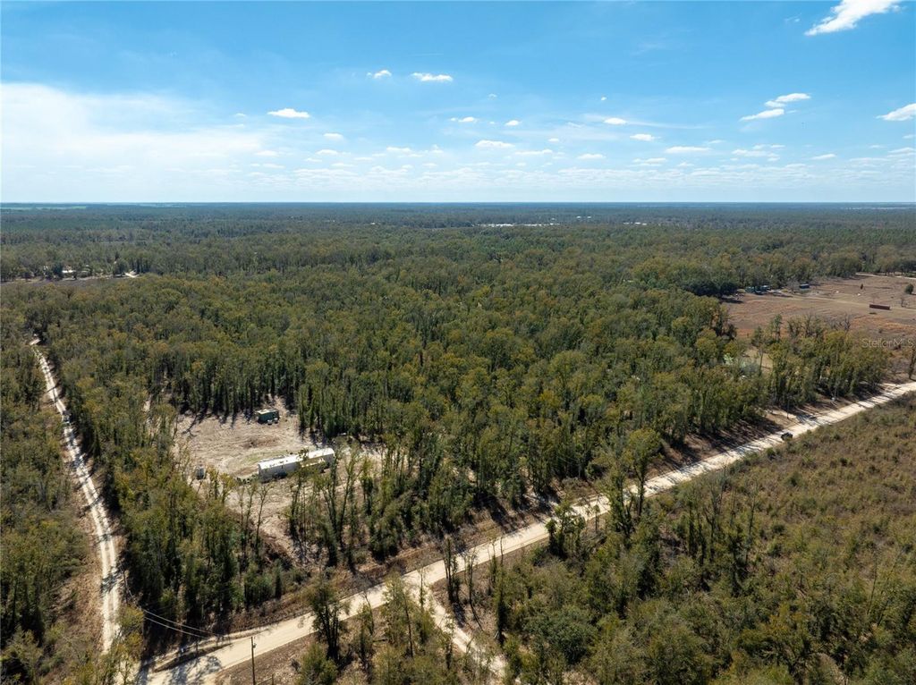 Image 5 of property listing at ,, Live Oak, FL 32060