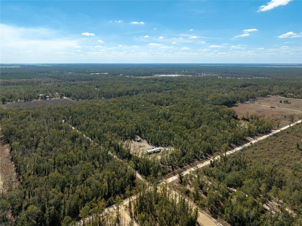 Image 6 of property listing at ,, Live Oak, FL 32060