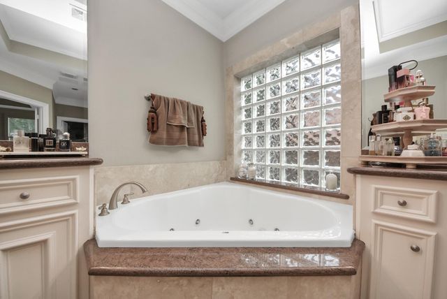 2502 Blossom Bay Court, Houston, TX 77059