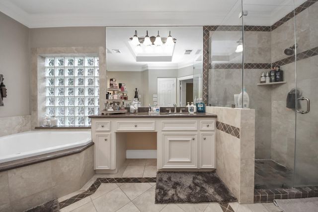 2502 Blossom Bay Court, Houston, TX 77059
