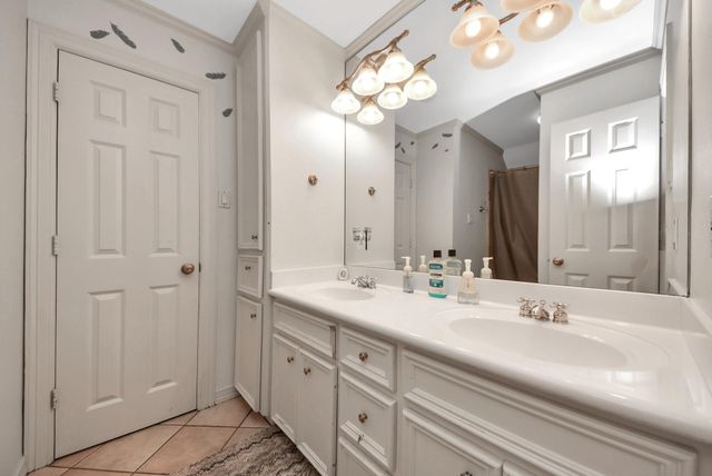 2502 Blossom Bay Court, Houston, TX 77059