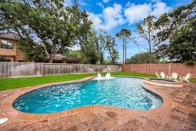 2502 Blossom Bay Court, Houston, TX 77059