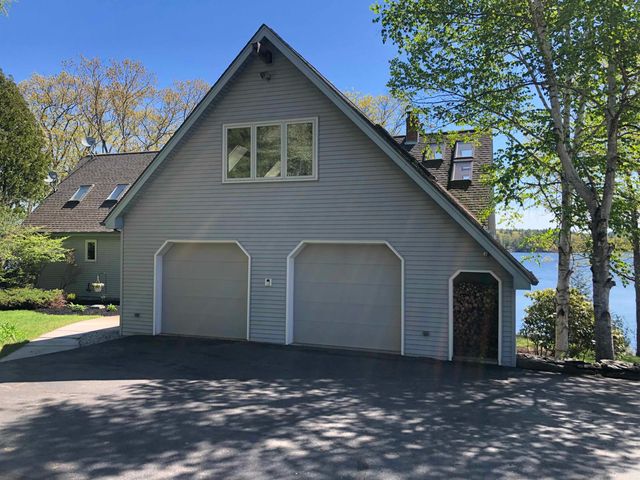 2 Blue Heron Lane, Deerfield, NH 03037