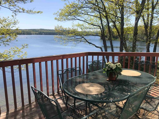 2 Blue Heron Lane, Deerfield, NH 03037