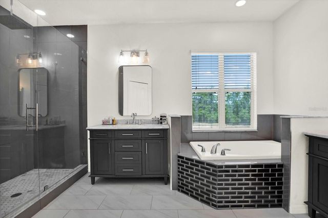 4023 HUNTINGDALE COURT, Wesley Chapel, FL 33543