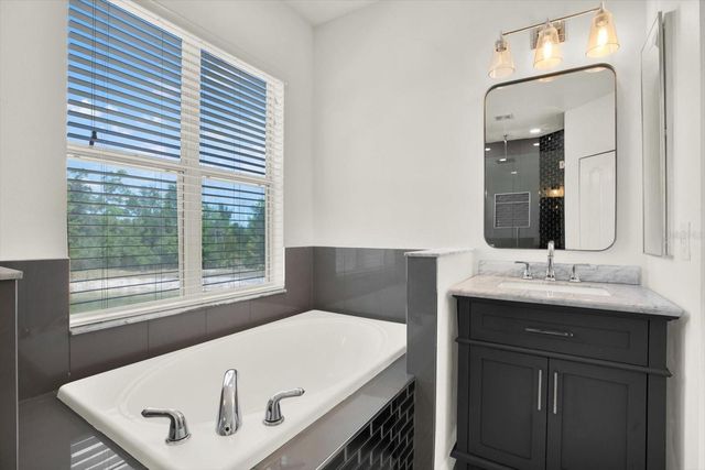 4023 HUNTINGDALE COURT, Wesley Chapel, FL 33543