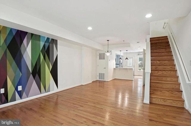 12 HANOVER PL NW, Washington, DC 20001