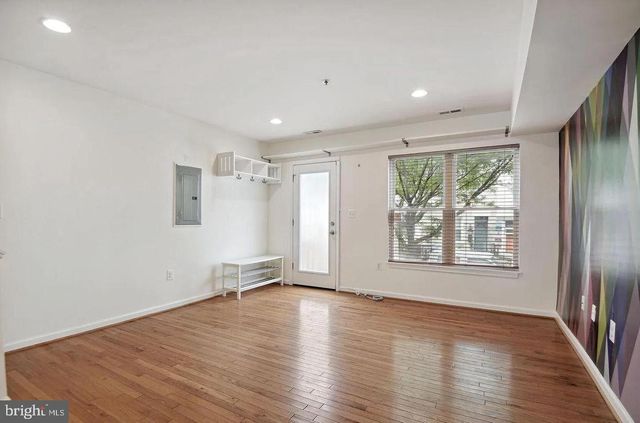 12 HANOVER PL NW, Washington, DC 20001