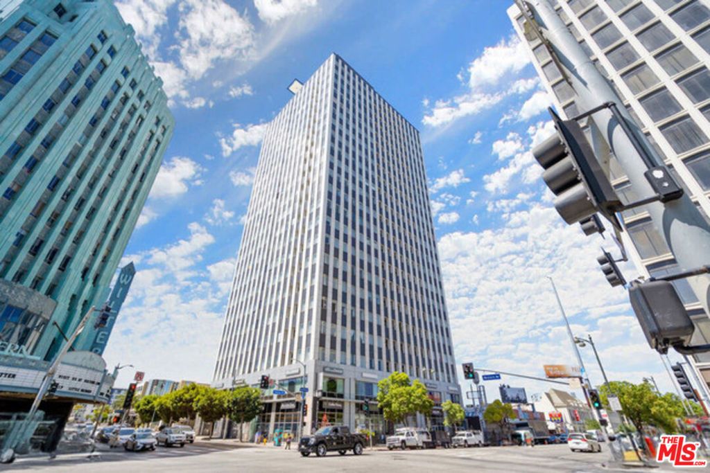 Image 30 of property listing at 3810 Wilshire Boulevard 801, Los Angeles, CA 90010