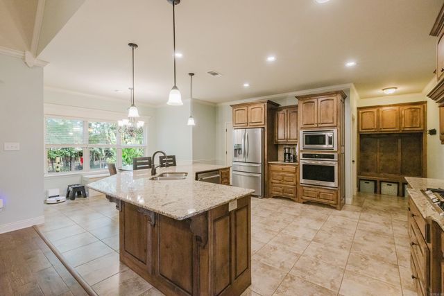 3600 Buckskin Road, Benton, AR 72015