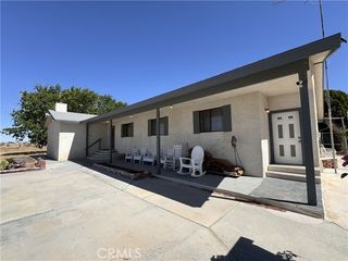 35648 Mountain View Road, Hinkley, CA 92347