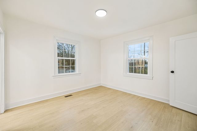 306 Lawrence St, Mount Pleasant, TN 38474