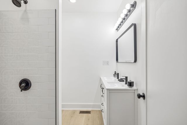 306 Lawrence St, Mount Pleasant, TN 38474