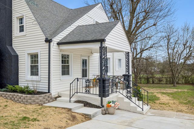 306 Lawrence St, Mount Pleasant, TN 38474