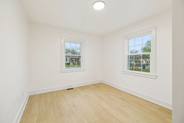 306 Lawrence St, Mount Pleasant, TN 38474