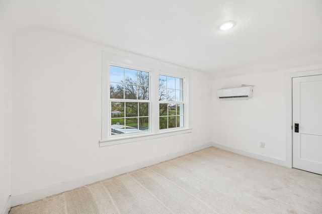 306 Lawrence St, Mount Pleasant, TN 38474