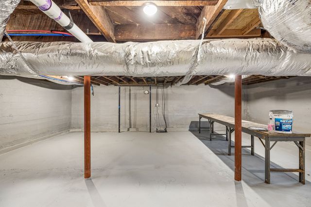 306 Lawrence St, Mount Pleasant, TN 38474