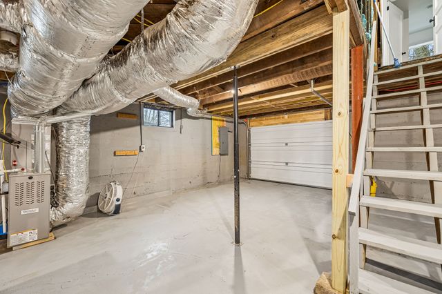 306 Lawrence St, Mount Pleasant, TN 38474