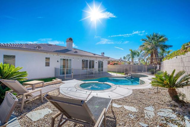 43569 Parkway Esplanade E, La Quinta, CA 92253