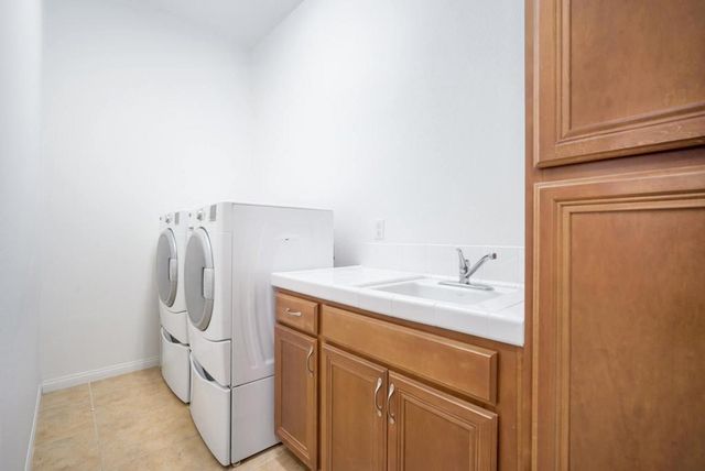 43569 Parkway Esplanade E, La Quinta, CA 92253