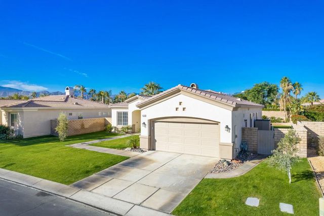 43569 Parkway Esplanade E, La Quinta, CA 92253
