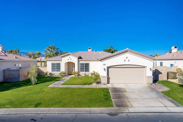 43569 Parkway Esplanade E, La Quinta, CA 92253