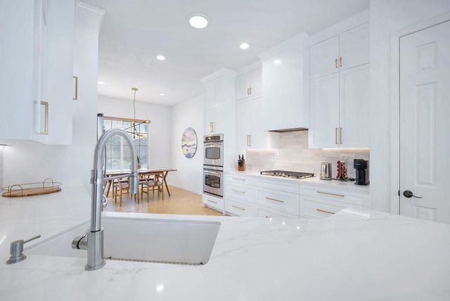 43569 Parkway Esplanade E, La Quinta, CA 92253