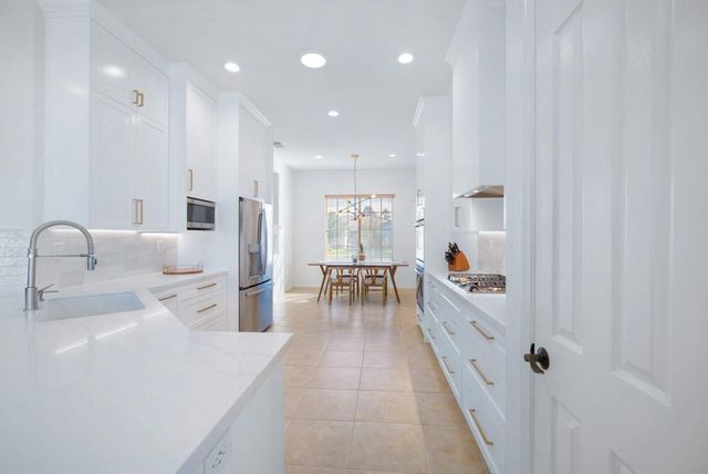 43569 Parkway Esplanade E, La Quinta, CA 92253