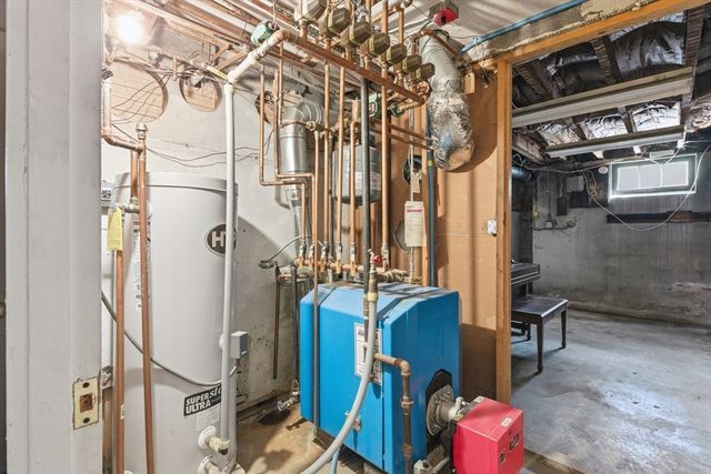 12 Gray Gardens W, Cambridge, MA 02138