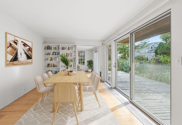 12 Gray Gardens W, Cambridge, MA 02138