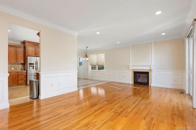 44 Hillwood Place, Yonkers, NY 10710