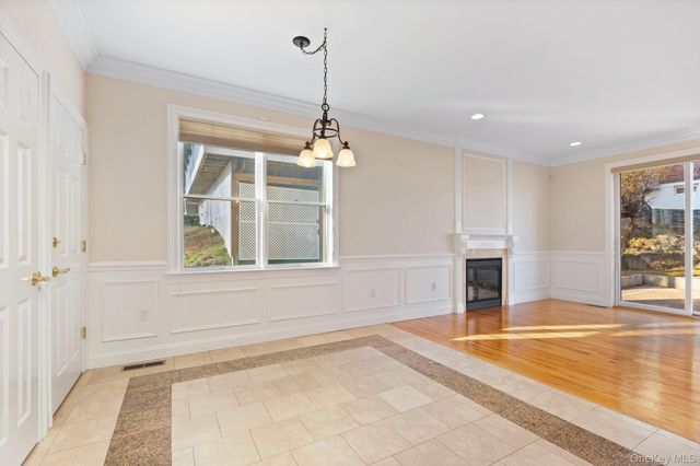 44 Hillwood Place, Yonkers, NY 10710