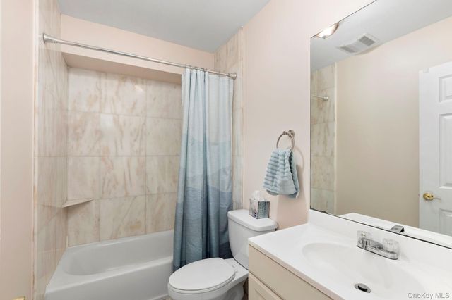 44 Hillwood Place, Yonkers, NY 10710