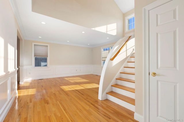 44 Hillwood Place, Yonkers, NY 10710