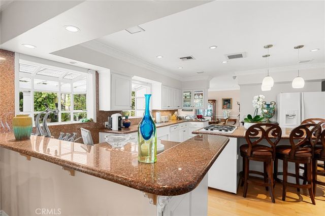 22723 Erwin, Woodland Hills, CA 91367
