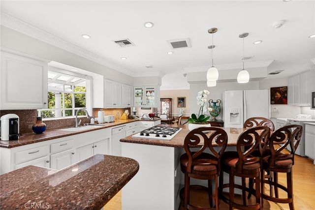 22723 Erwin, Woodland Hills, CA 91367
