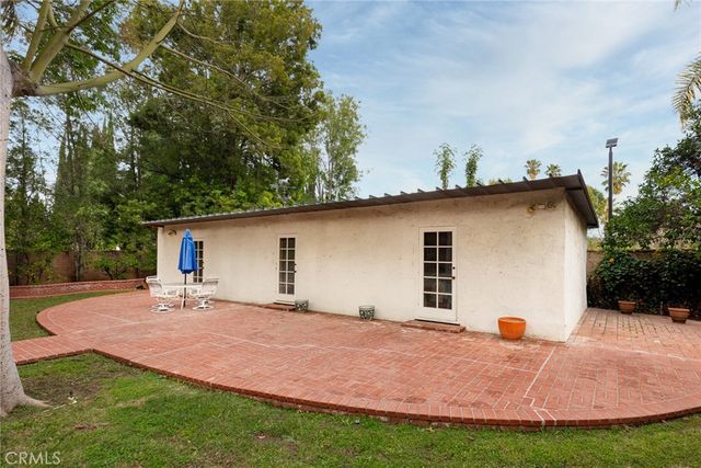 22723 Erwin, Woodland Hills, CA 91367