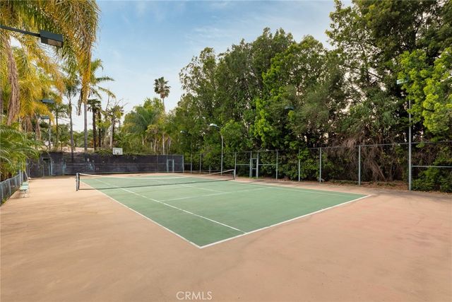 22723 Erwin, Woodland Hills, CA 91367