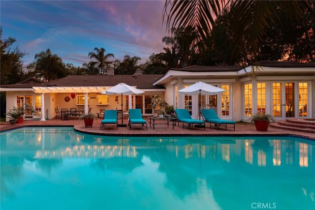 22723 Erwin, Woodland Hills, CA 91367