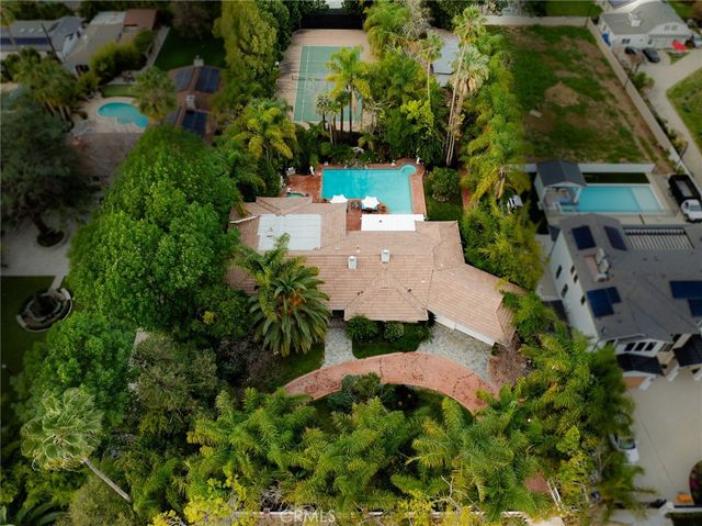 22723 Erwin, Woodland Hills, CA 91367