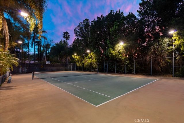 22723 Erwin, Woodland Hills, CA 91367