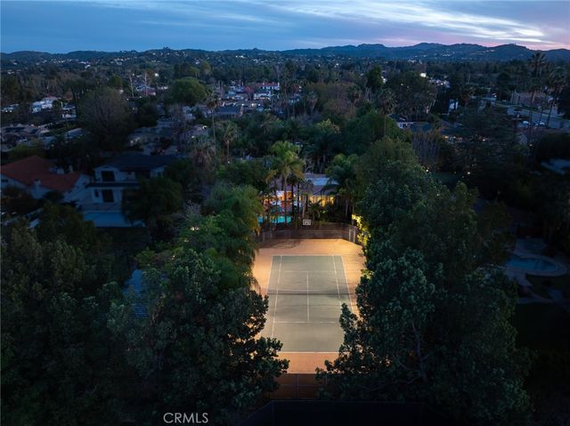 22723 Erwin, Woodland Hills, CA 91367