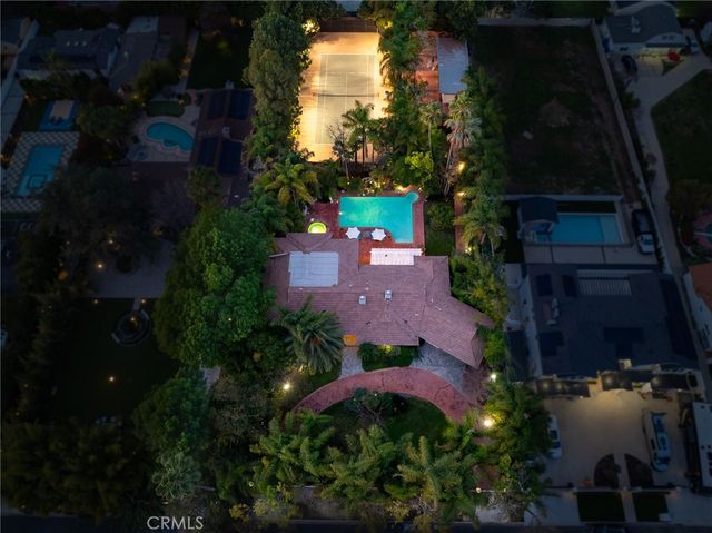22723 Erwin, Woodland Hills, CA 91367