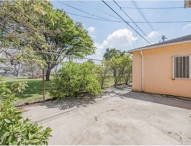 8724 Ruthelen Street, Los Angeles, CA 90047