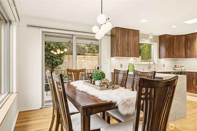 3601 NE 100TH Street, Seattle, WA 98125