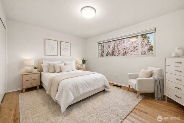 3601 NE 100TH Street, Seattle, WA 98125