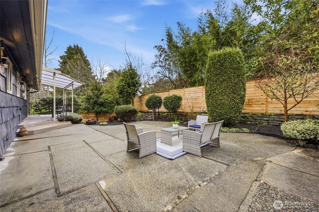 3601 NE 100TH Street, Seattle, WA 98125